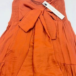 BNWT Tiered High Waisted Wide Leg Silky Pants🌱